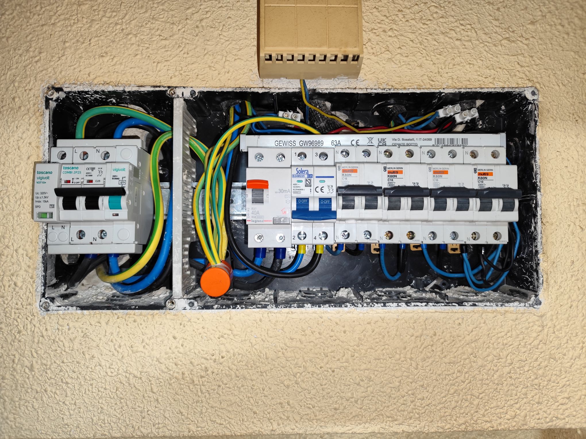 Adecuación de cuadro eléctrico para aumento de potencia