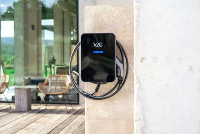 Cargador V2C Trydan instalado en una vivienda